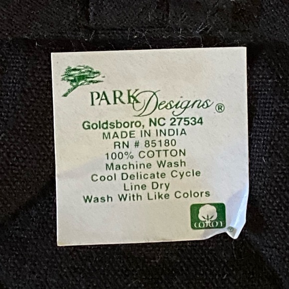 Black bear hot pad / pot holder - Picture 3 of 3